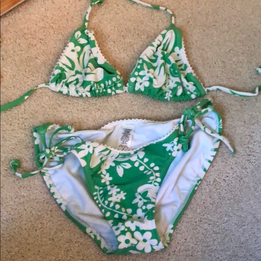 Old navy swimsuit